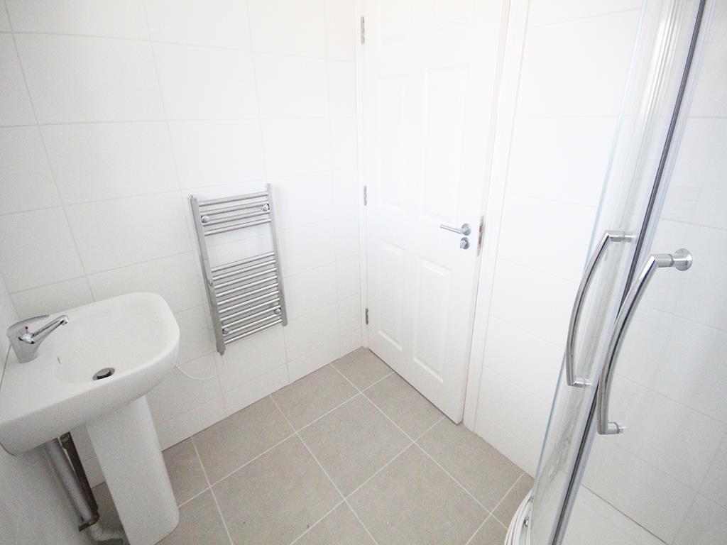 2 bedroom apartment To Let in Earby - IMG_5099.jpg